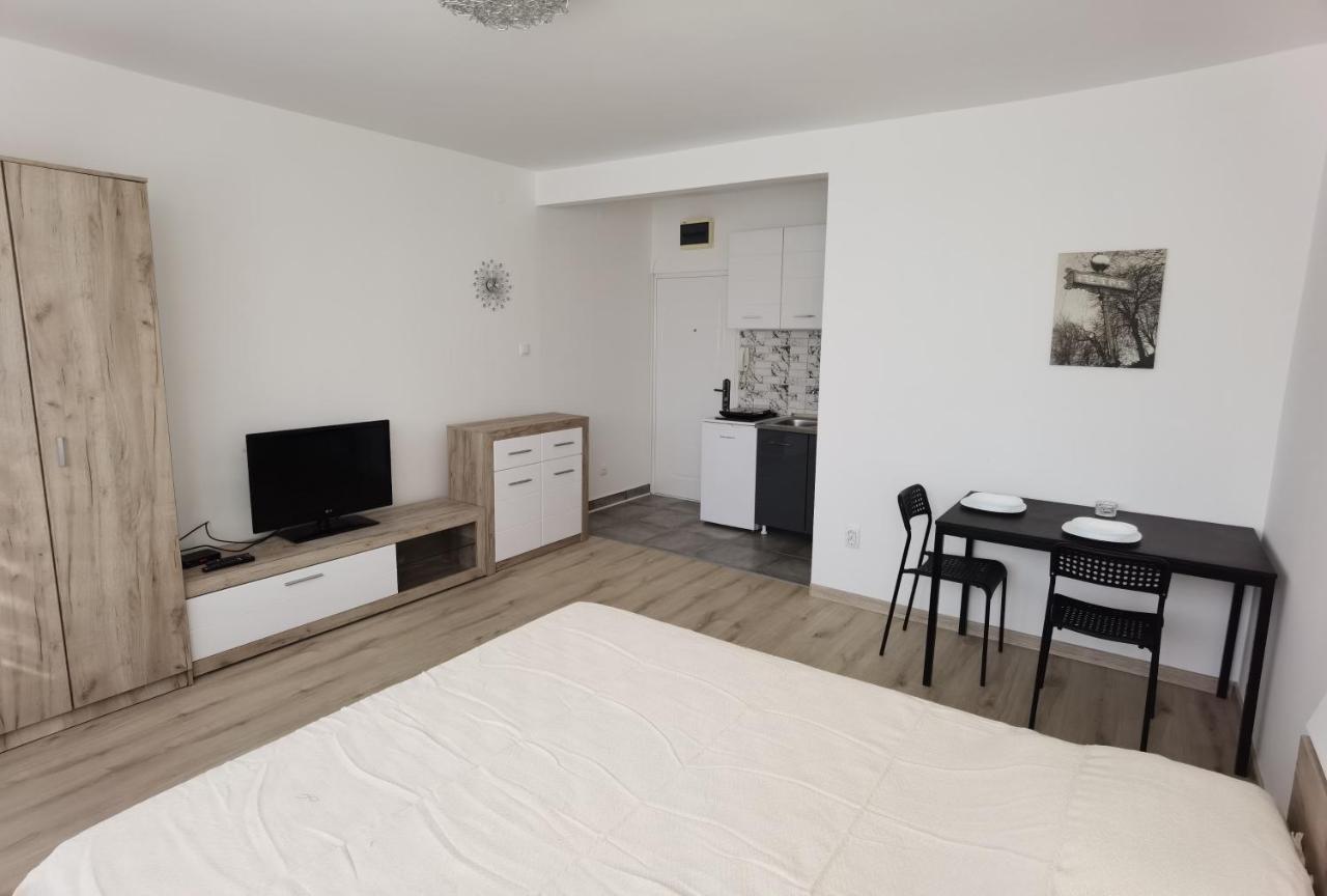 Apartman Lena Banovo Brdo Apartment Belgrad Exterior foto